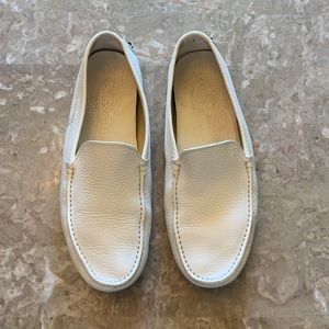 Tod’s loafers